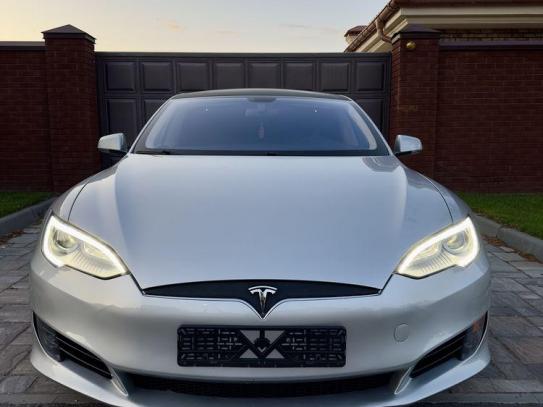 Tesla Model s 2013г. в рассрочку
