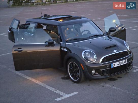 Mini Clubman                         2012г. в рассрочку