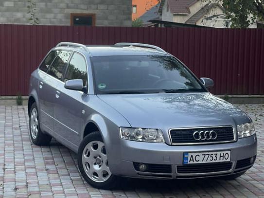 Audi A4 2003г. в рассрочку