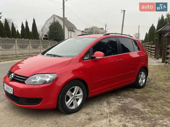 Volkswagen Golf plus                       2010г. в рассрочку