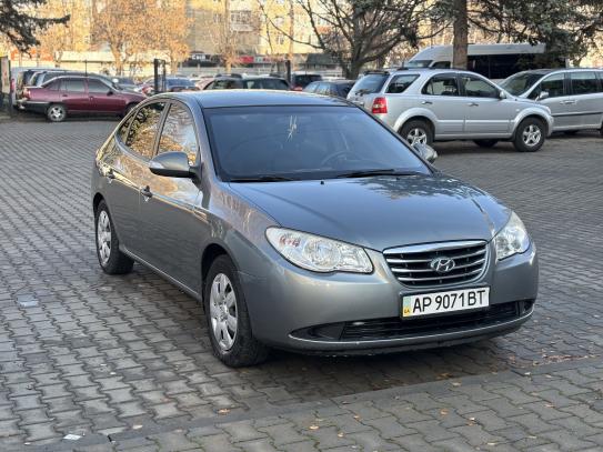 Hyundai Elantra 2010р. у розстрочку