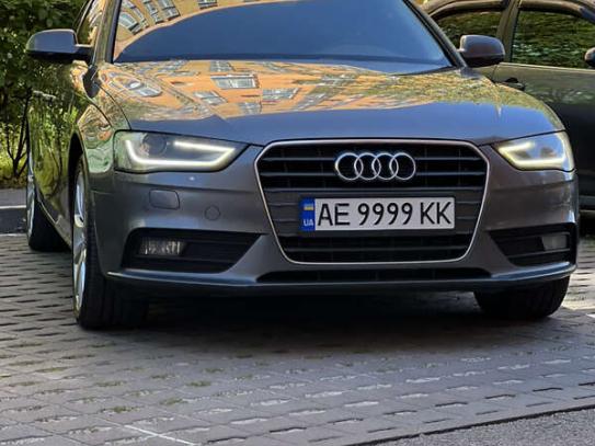 Audi A4 2015р. у розстрочку