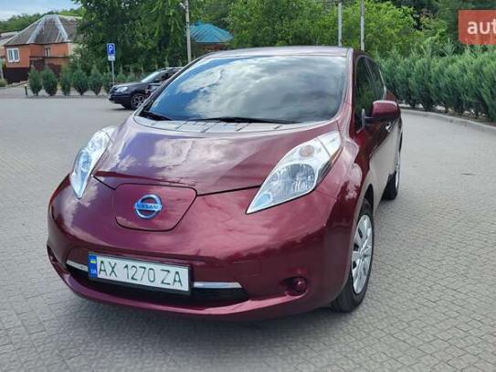 Nissan Leaf                            2016г. в рассрочку