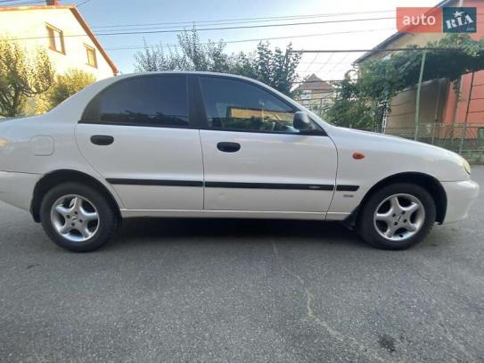 Daewoo Lanos
                           2004г. в рассрочку