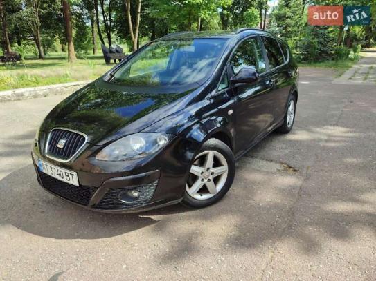 Seat Altea
                           2011г. в рассрочку