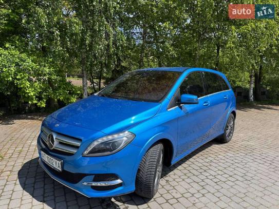 Mercedes-benz Electric drive                  2015г. в рассрочку