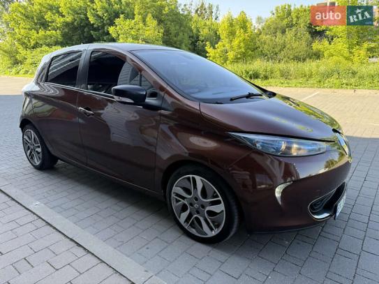 Renault Zoe                             2015г. в рассрочку