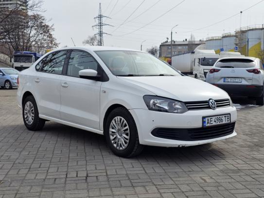 Volkswagen Polo
                            2013г. в рассрочку