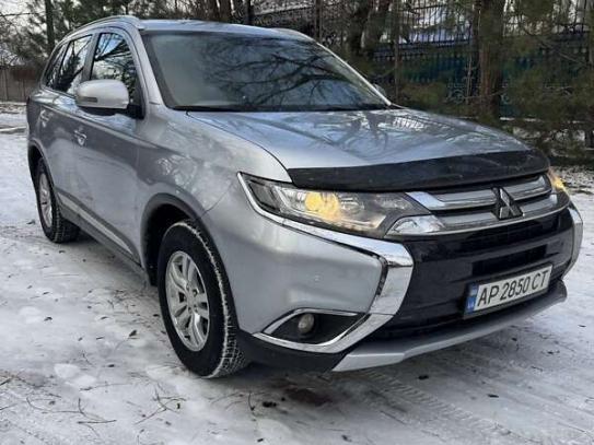 Mitsubishi Outlander 2015р. у розстрочку