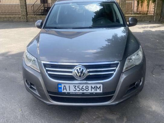 Volkswagen Tiguan                          2009г. в рассрочку