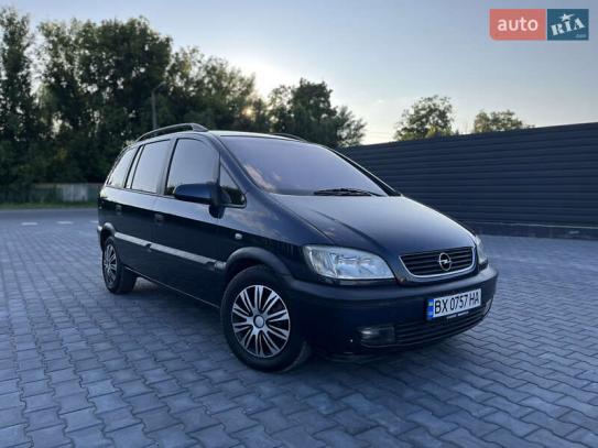 Opel Zafira                          2002г. в рассрочку