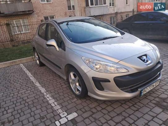 Peugeot 308                             2008г. в рассрочку