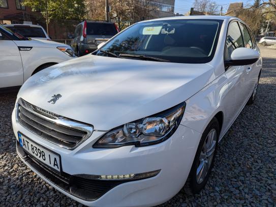 Peugeot 308 2015г. в рассрочку