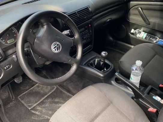 Volkswagen Passat 2001р. у розстрочку