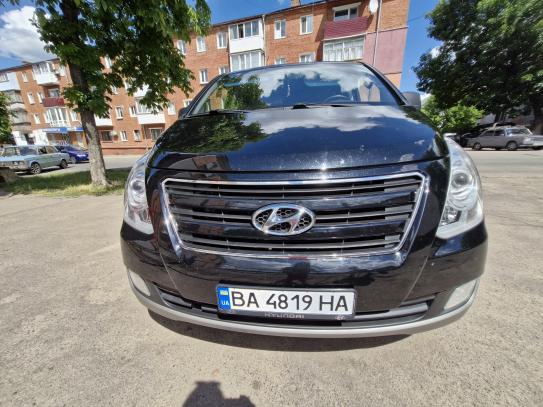 Hyundai H-1 2016г. в рассрочку