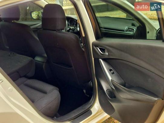 Mazda 6 2015р. у розстрочку