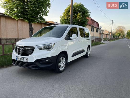 Opel Combo life
                      2020г. в рассрочку