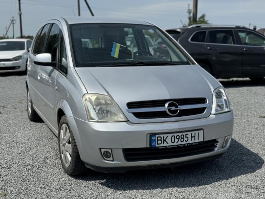 Opel Meriva 2005г. в рассрочку