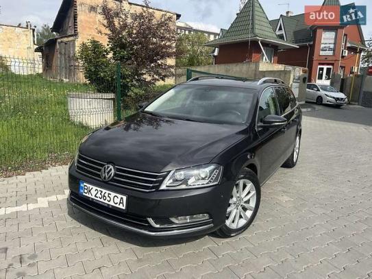 Volkswagen Passat                          2011г. в рассрочку