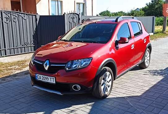Renault Sandero stepway                 2014г. в рассрочку