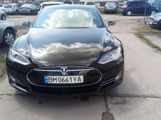 Tesla Model s
                         2015г. в рассрочку