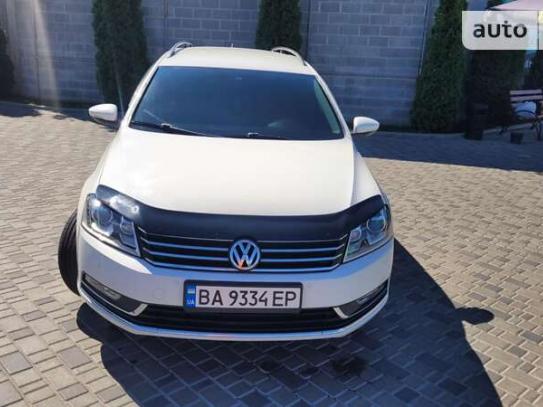 Volkswagen Passat 2012р. у розстрочку