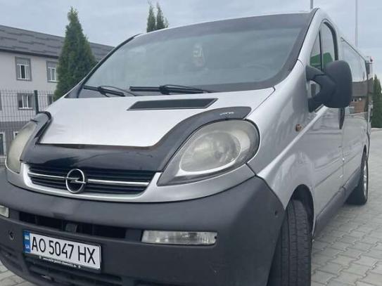 Opel Vivaro 2005г. в рассрочку