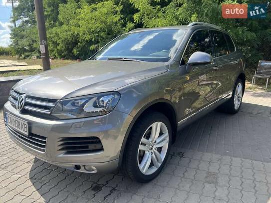 Volkswagen Touareg
                         2011г. в рассрочку