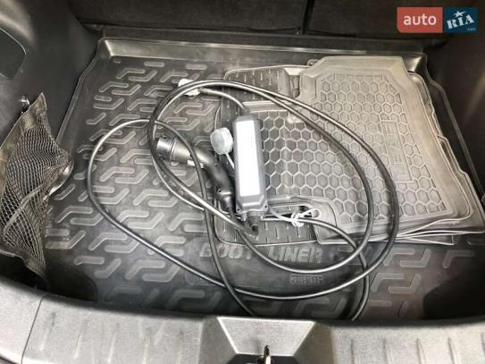 Nissan Leaf                            2018г. в рассрочку