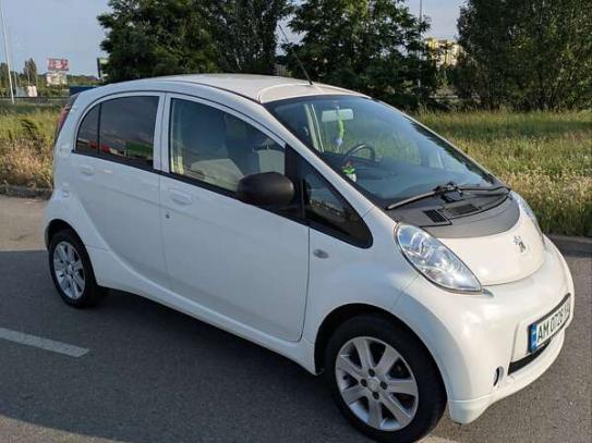 Peugeot Ion 2014г. в рассрочку