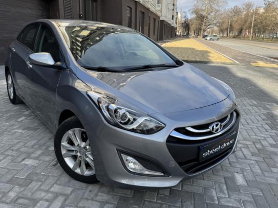 Hyundai Elantra
                         2014г. в рассрочку