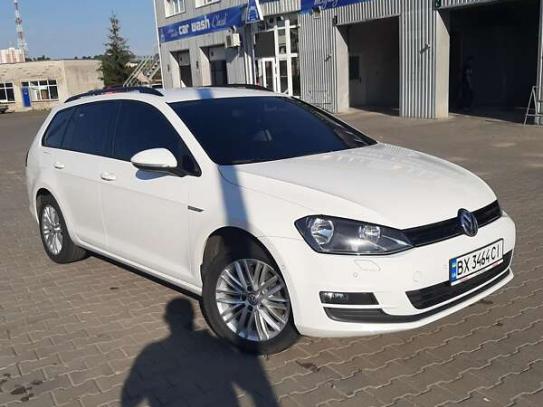 Volkswagen Golf 2014р. у розстрочку