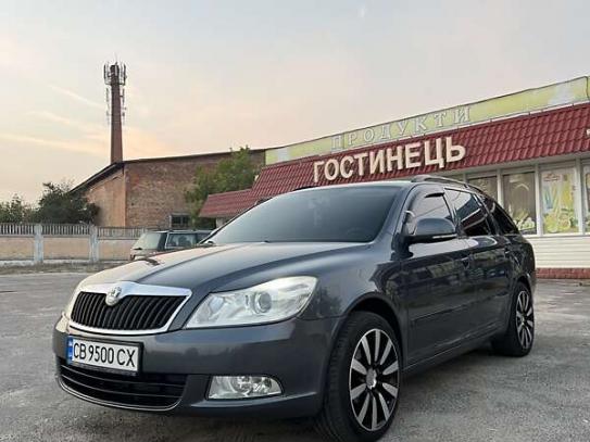 Skoda Octavia                         2010г. в рассрочку