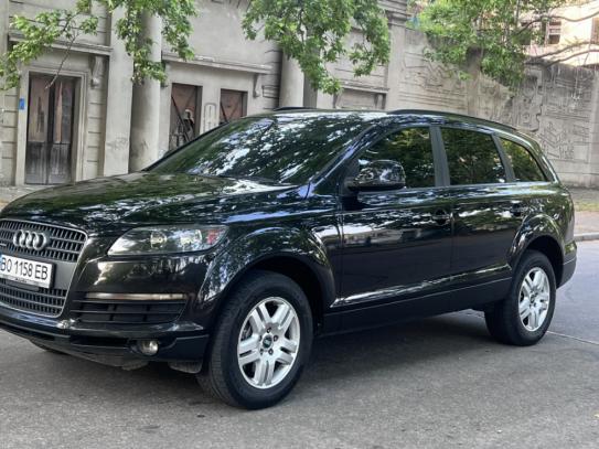 Audi Q7
                              2007г. в рассрочку