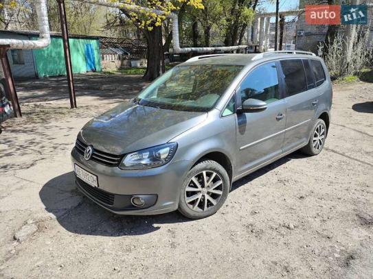 Volkswagen Touran
                          2012г. в рассрочку