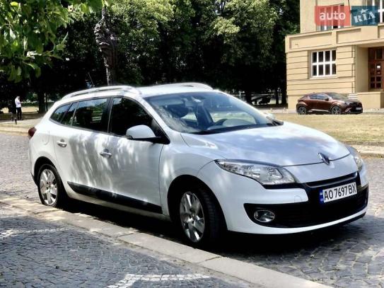 Renault Megane
                          2012г. в рассрочку