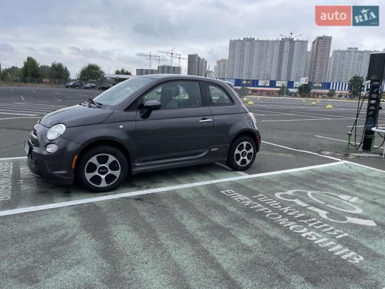 Fiat 500e                            2017г. в рассрочку