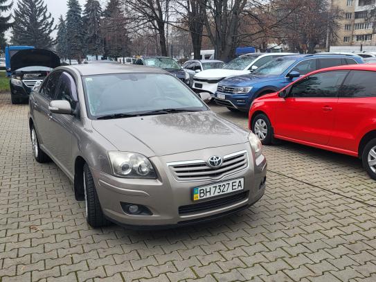 Toyota Avensis 2006р. у розстрочку