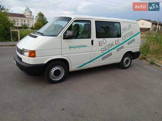 Volkswagen Transporter 2002г. в рассрочку