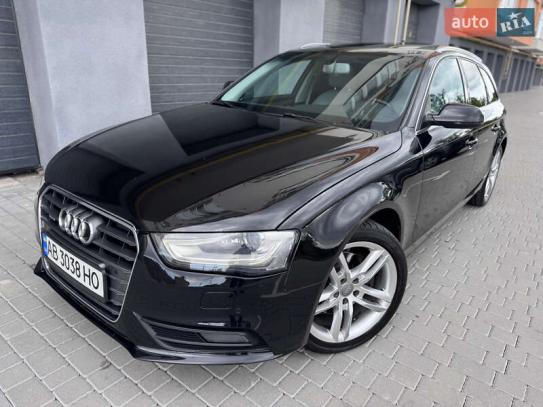 Audi A4                              2014г. в рассрочку