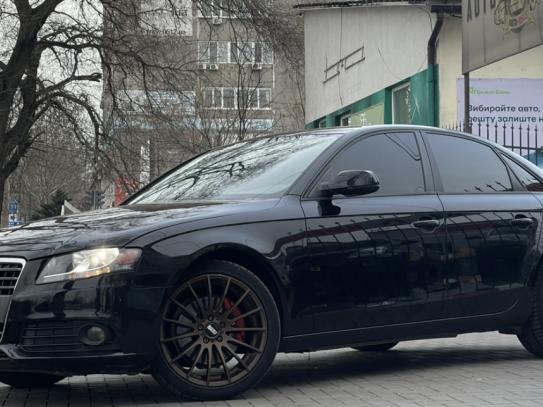 Audi A4                              2011г. в рассрочку
