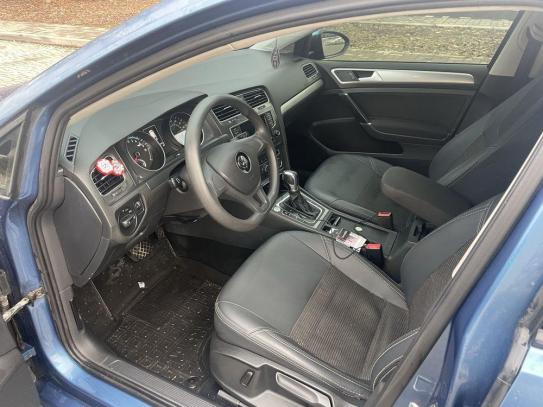 Volkswagen Golf                            2015г. в рассрочку