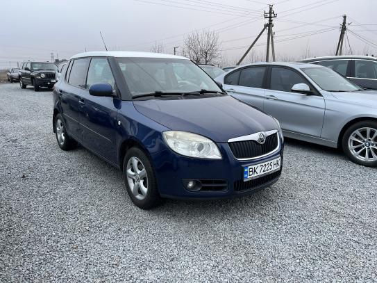 Skoda Fabia                           2008г. в рассрочку