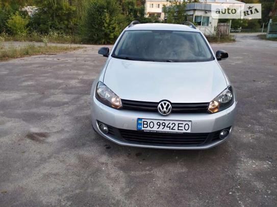 Volkswagen Golf 2012р. у розстрочку