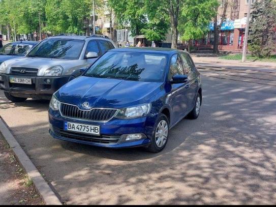 Skoda Fabia                           2016г. в рассрочку