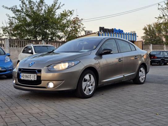 Renault Fluence 2011г. в рассрочку