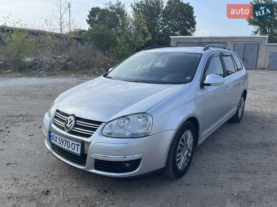 Volkswagen Golf
                            2008г. в рассрочку