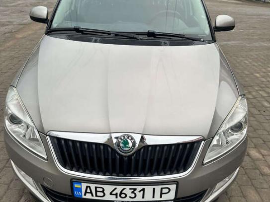 Skoda Fabia
                           2010г. в рассрочку