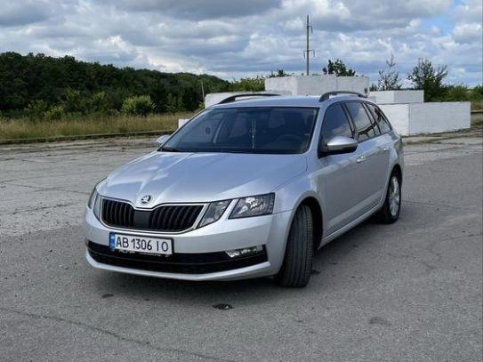 Skoda Octavia                         2017г. в рассрочку
