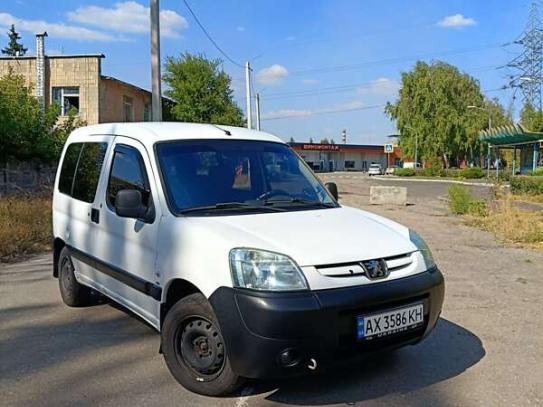 Peugeot Partner 2006г. в рассрочку